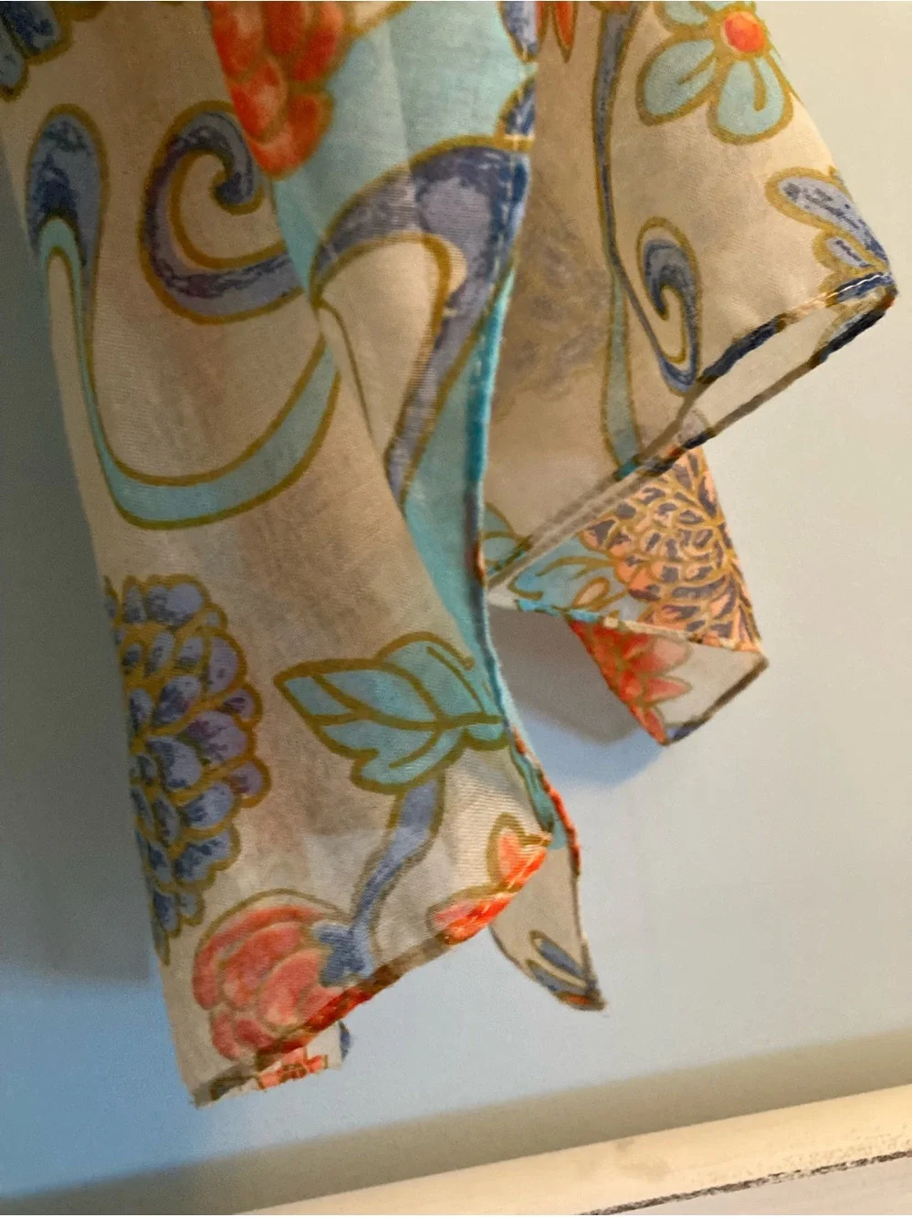 GORGEOUS Floral Scarf in Cream, Turquoise & Coral - Unbranded